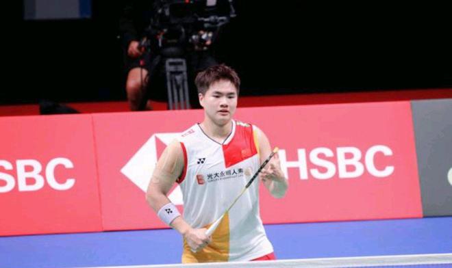 一举措显然 一举措显然